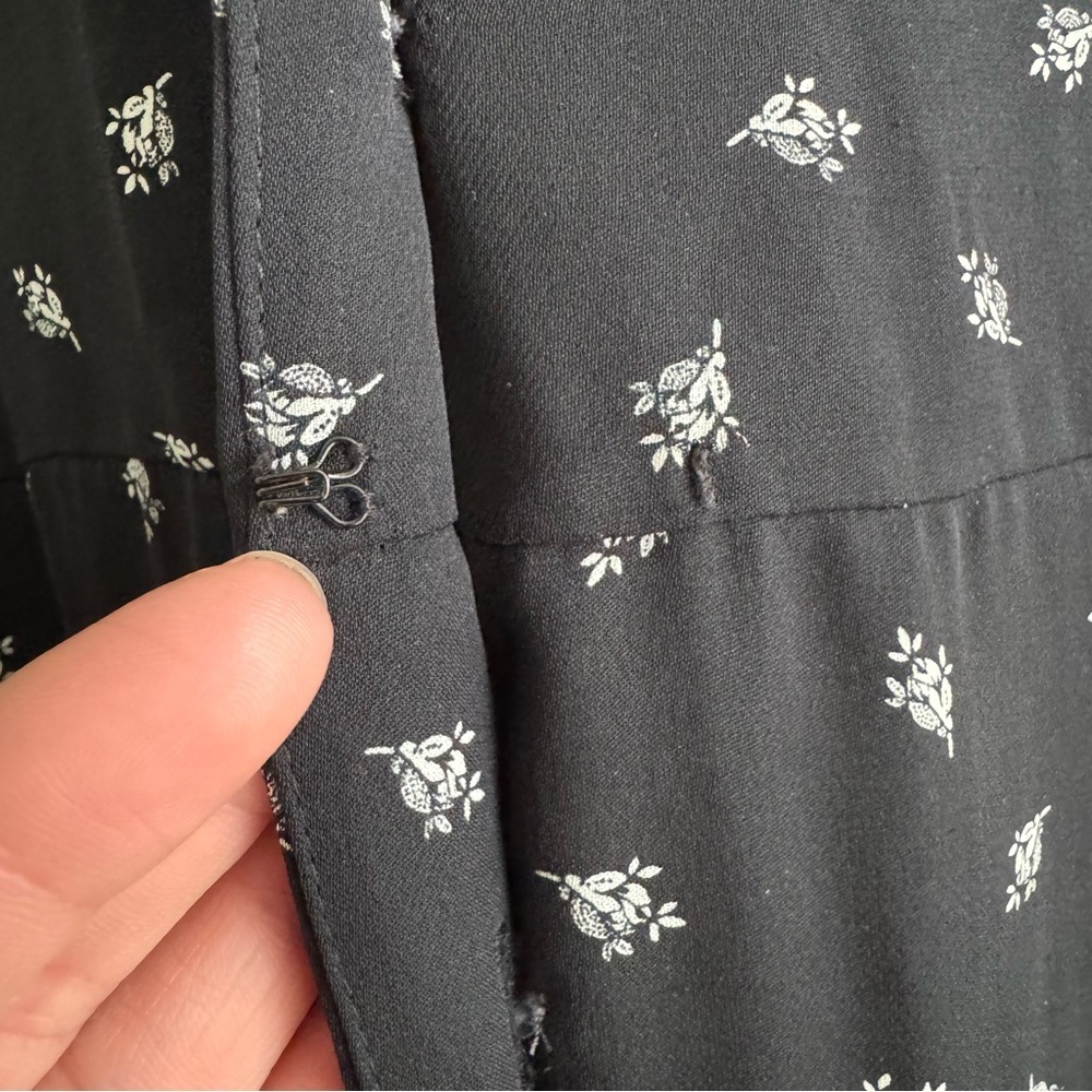 LAUREN Ralph Lauren Black Ditsy Floral 100% Silk Collared Maxi Button Up Dress 4 - Picture 7 of 12
